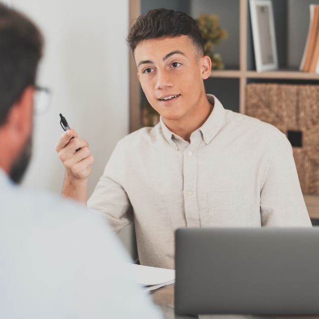 IronNet-Internship-Intern talking to supervisor@2x